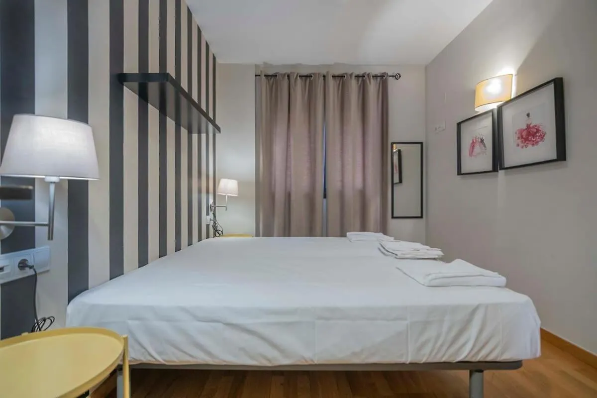Modern And Bright Apartment In Eixample 5-2 Βαρκελώνη