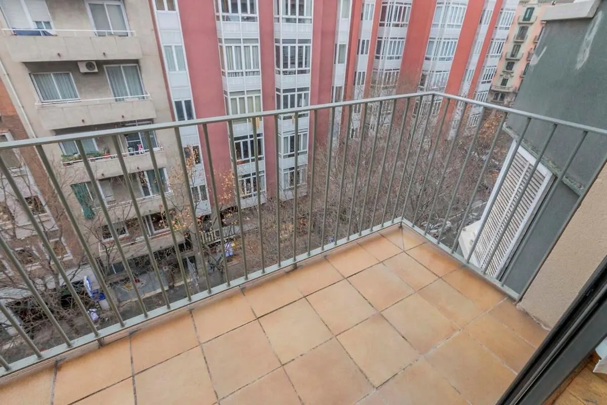 Modern And Bright Apartment In Eixample 5-2 Βαρκελώνη